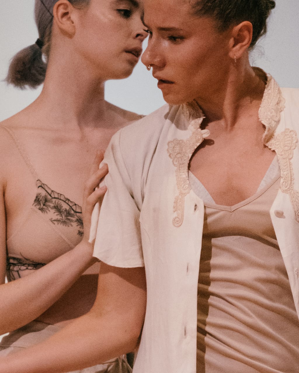 Two dancers in a duet.